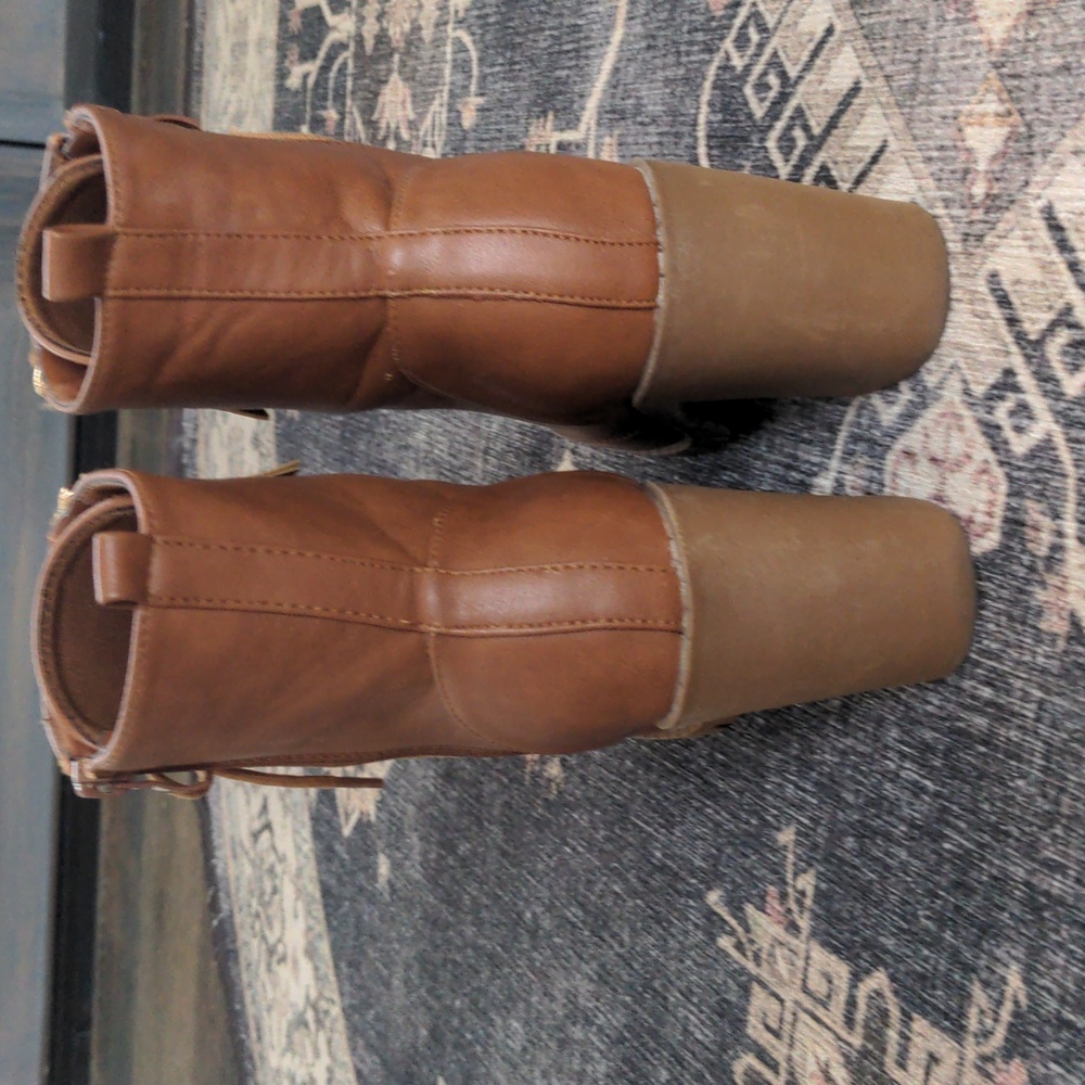 brown lace up heeled booties size 7 - Picture 7 of 8